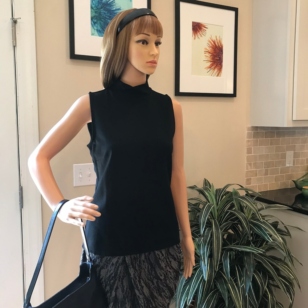 EUC Ann Taylor Factory Mock Turtleneck Top Sz S